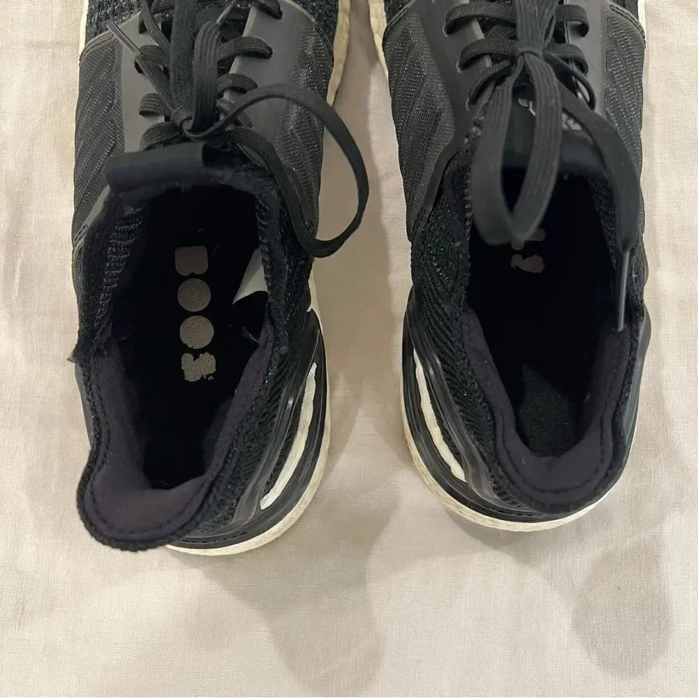 ADIDAS ULTRA Boost Sneakers